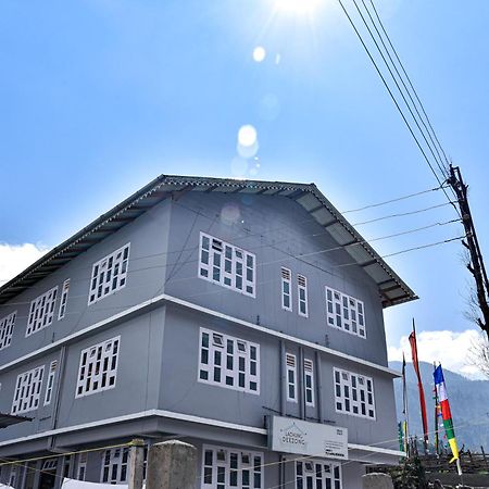 Rufina Lachung Deezong Hotel Exterior photo