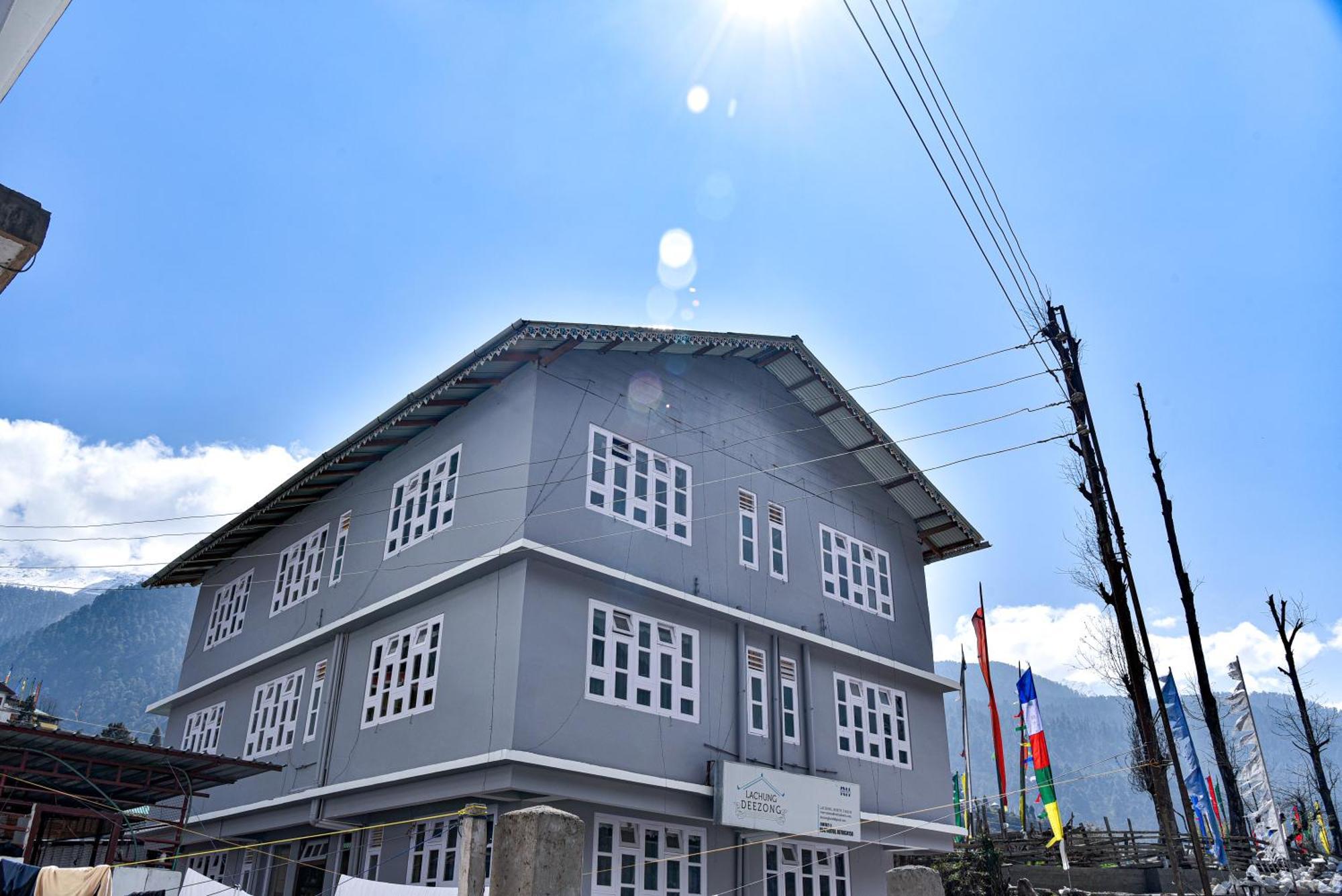 Rufina Lachung Deezong Hotel Exterior photo